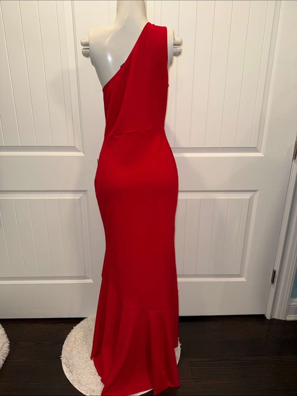PrettyLittleThing One-Shoulder Red Ruffle Hem Dress - Picture 4 of 5